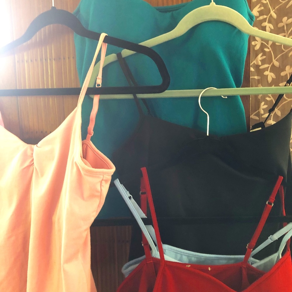 5 Norm Thompson Camis with built in bra - Picture 1 of 14